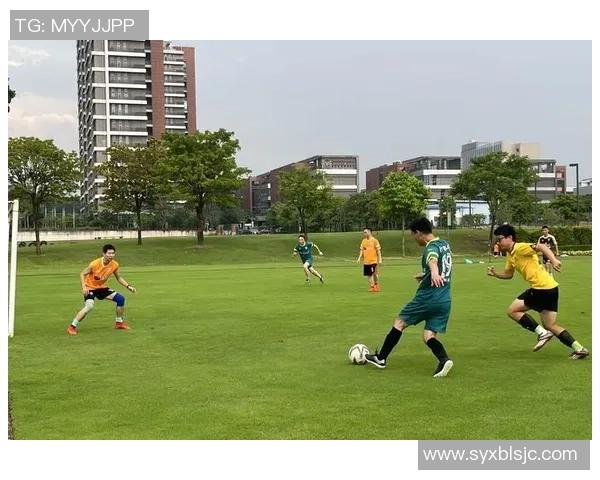 足球明星莅临华科校园与学子互动共话足球梦想与未来发展